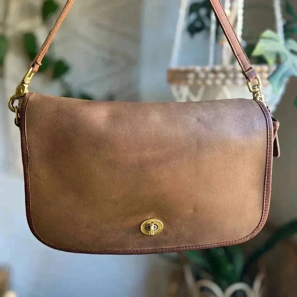 Vintage 1970s NYC Coach Convertible Clutch 397-5137 - British Tan Leather - Picture 8 of 17